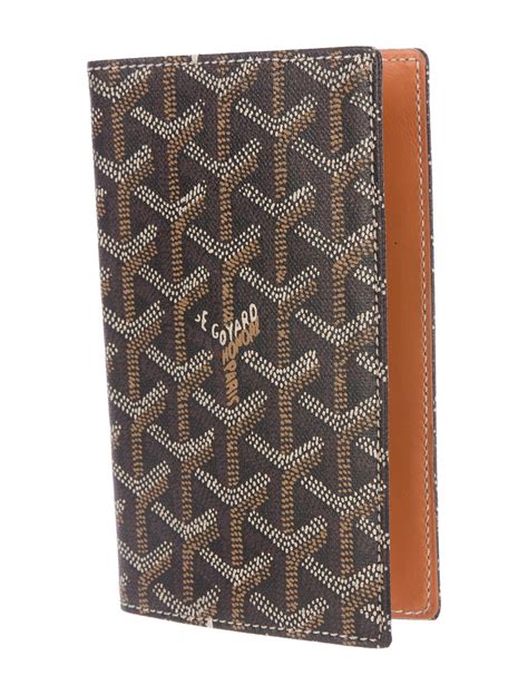 goyard passport holder price